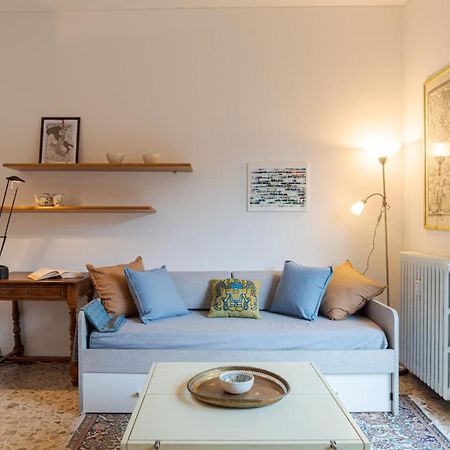 Lovely & Quiet Apartment - With Balcony & Parking كومو المظهر الخارجي الصورة